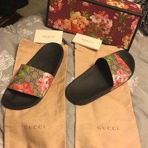 Authentic Gucci flip flops